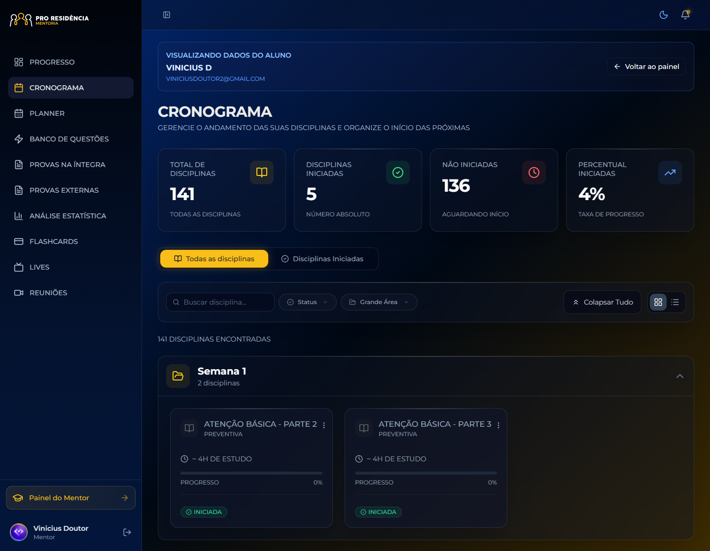 O mesmo cronograma no modo escuro, com o progresso de cada disciplina agrupado por semana