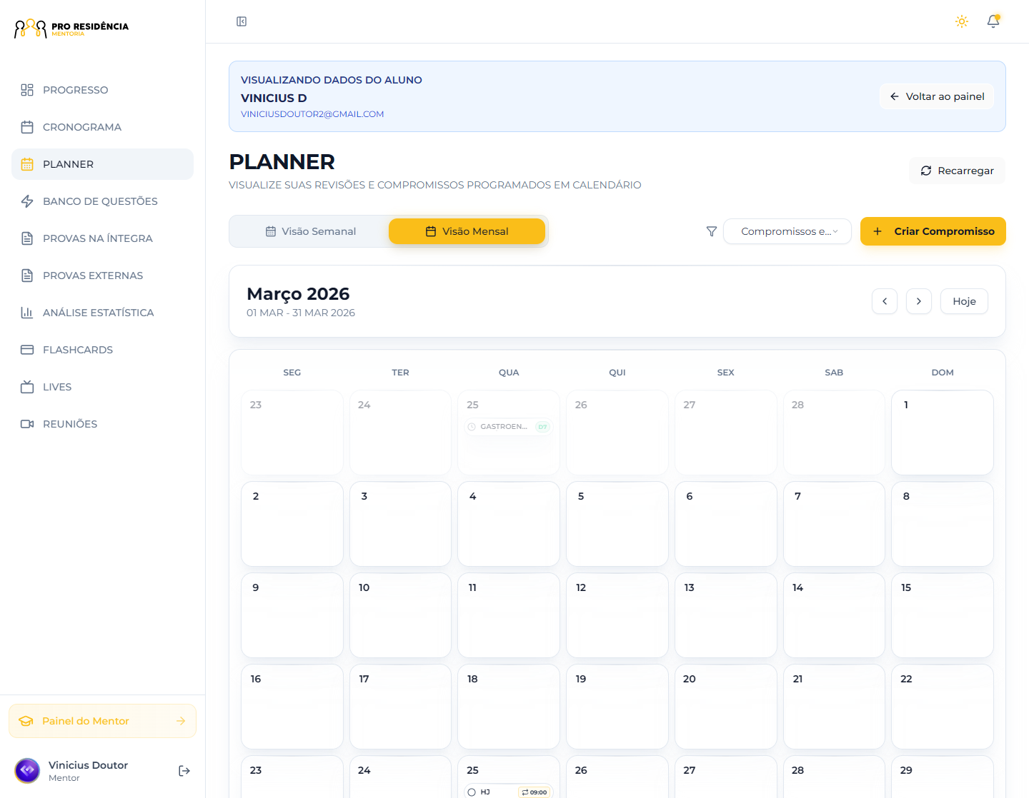 Planner do aluno no modo claro, em visão mensal de março de 2026